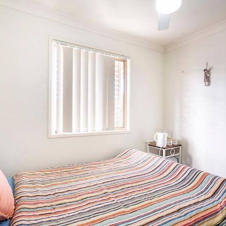Room With Separate Bath In Shared Homestay Redcliffe Εξωτερικό φωτογραφία