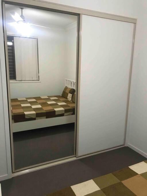 Room With Separate Bath In Shared Homestay Redcliffe Εξωτερικό φωτογραφία